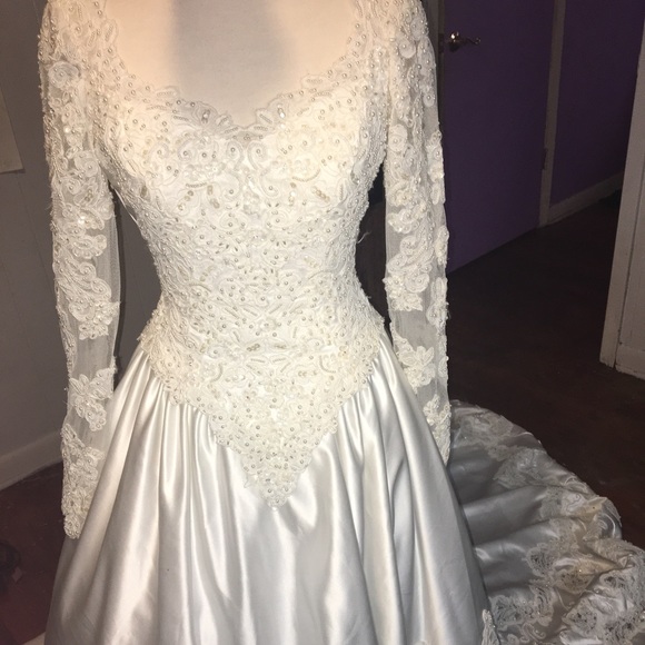 Mori Lee Dresses & Skirts - Mori Lee Wedding Gown Size 4